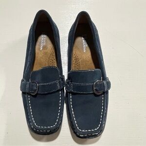 White Mountain womens Dark Blue Loafers